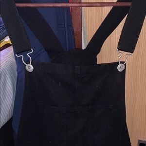 Overalls (all black)